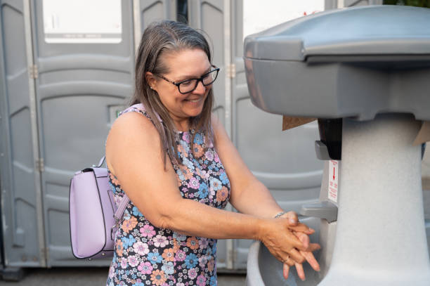 Best Portable bathroom rental  in Pasco, WA